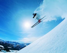 3d обои Лыжник в прыжке, снег и яркое солнце  солнце