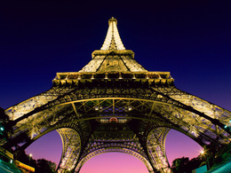 3d обои Beneath the Eiffel Tower, Paris, France  ночь