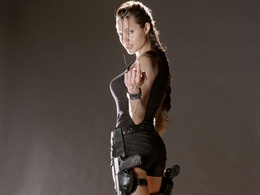 3d обои Анджелина Джоли в роли Лары Крофт в фильме «Расхитительница гробниц»  кино