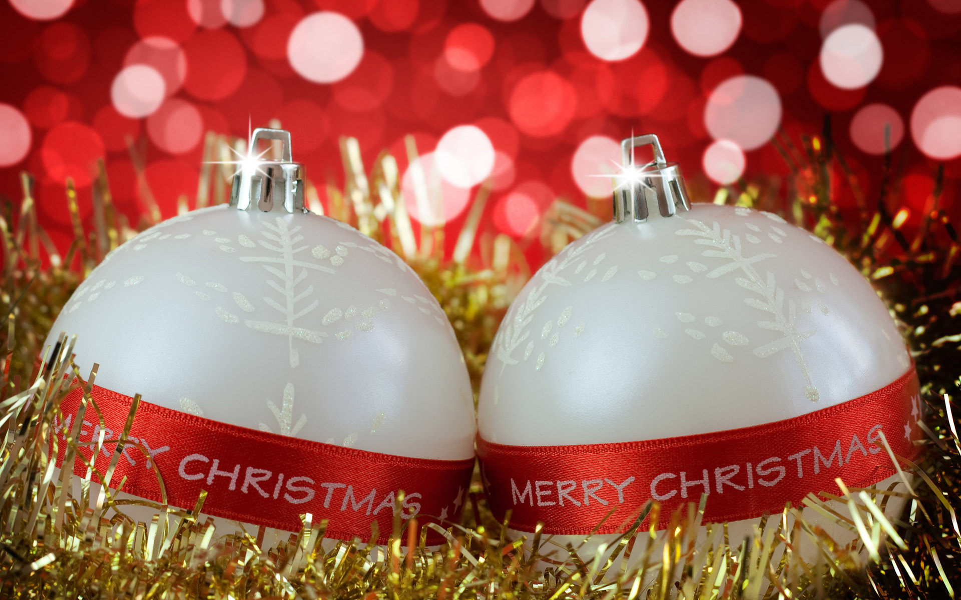 3d обои Два красивых серебристых шара с надписью «Merry christmas»  шарики # 89336