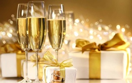 3d обои Бокалы с шампанским и новогодние подарки  новый год