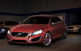 3d обои Новенькая красная Volvo  бренд