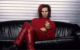 3d обои Marilyn Manson в эпоху альбома Mechanical Animals  1440х900