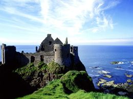 3d обои Данлус замок, расположенный на северном побережье Антрим Ирландия  1600х1200