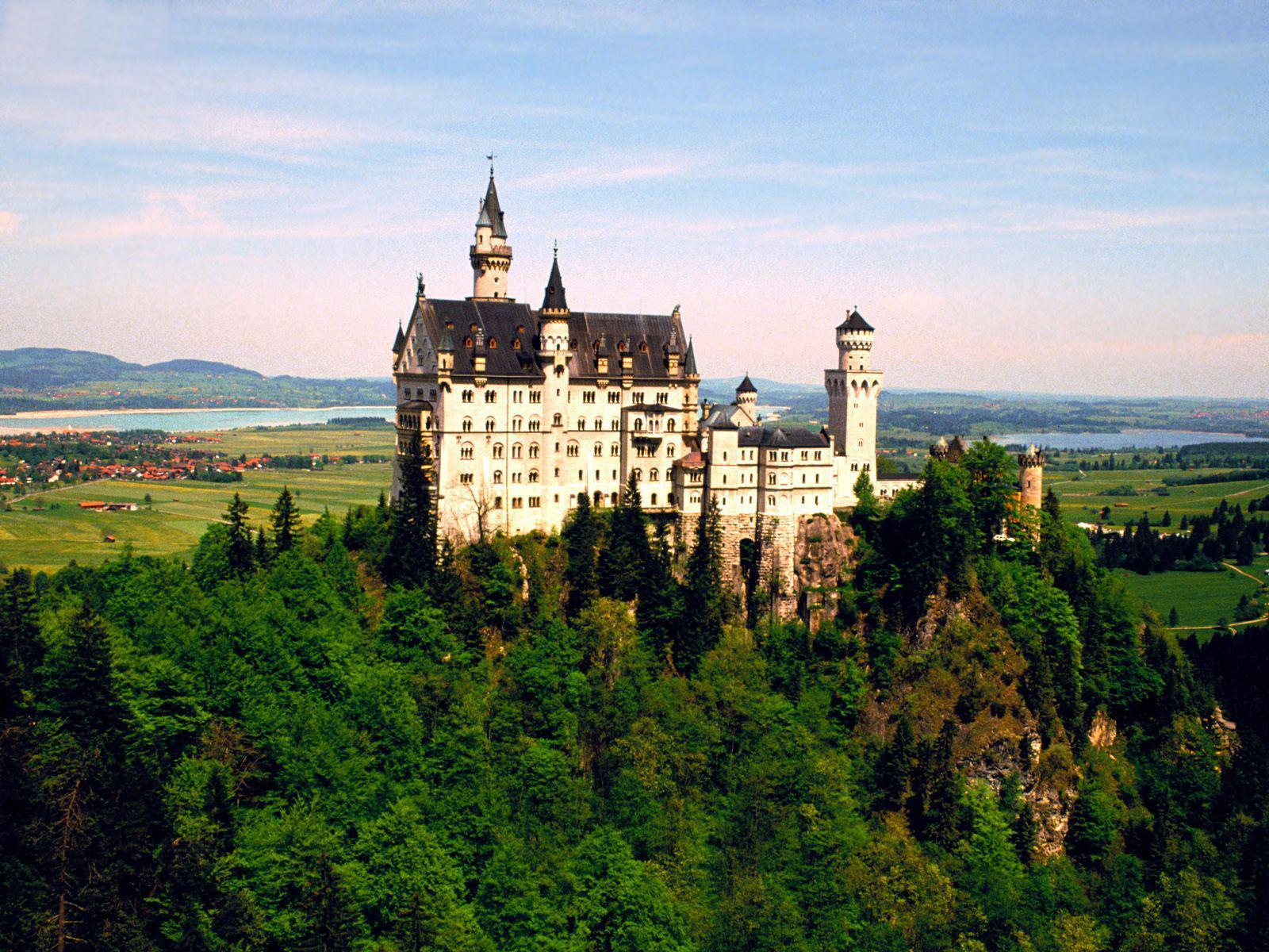 3d обои Жемчужина долины, Нойшванштайн замок , Германия  дома # 35039