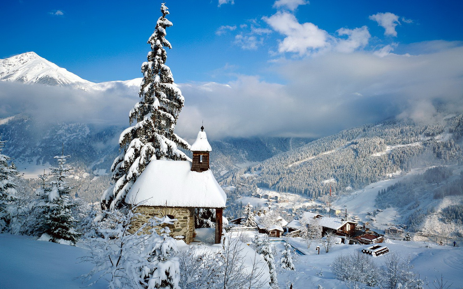3d обои Домик в снегу среди красивых гор  зима # 40913