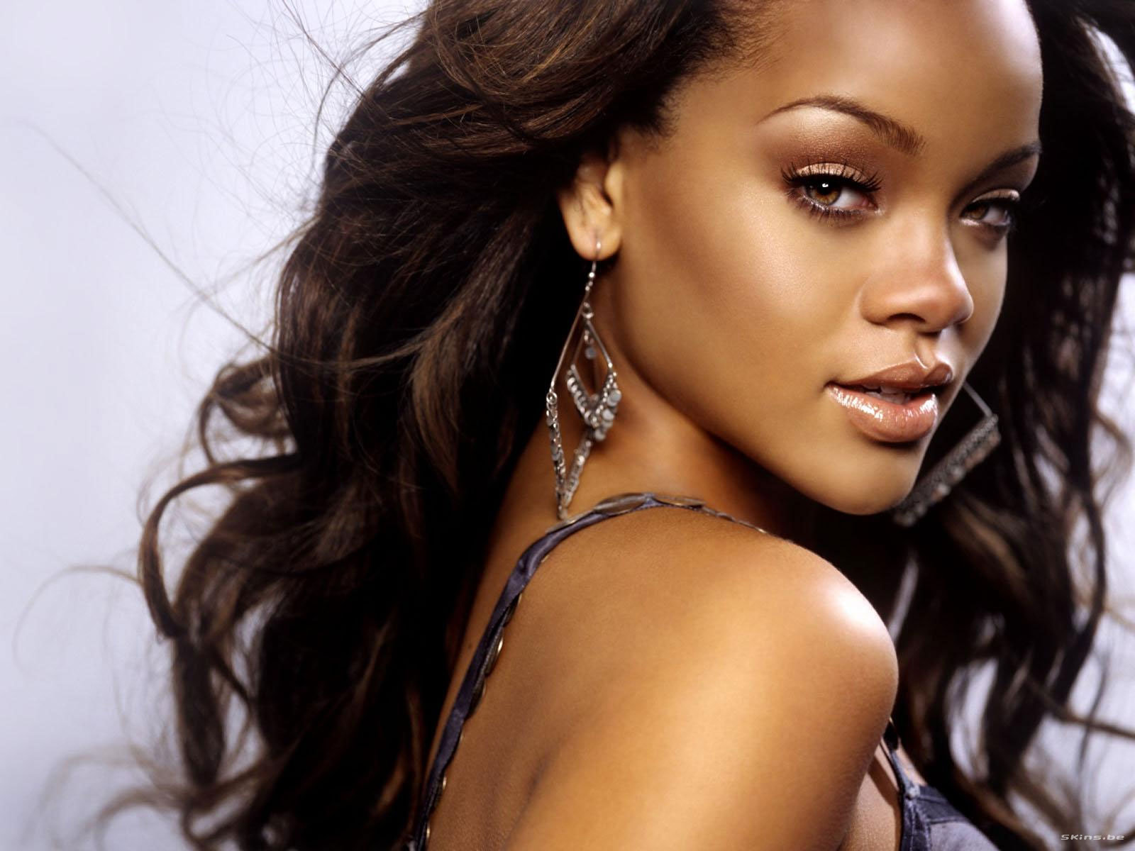 3d обои Рианна (Rihanna)  1600х1200 # 5360