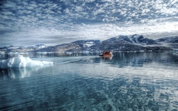 3d обои Берега сказочной Гренландии.. небо отражается в воде  снег