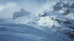 3d обои Фотография сделанная высоко в горах.  зима