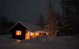 3d обои Бревенчатый домик ночью в зимнем лесу  зима