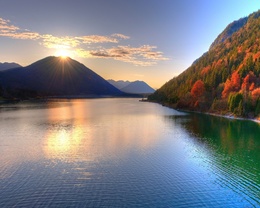 3d обои Красивое озеро между горами  1280х1024