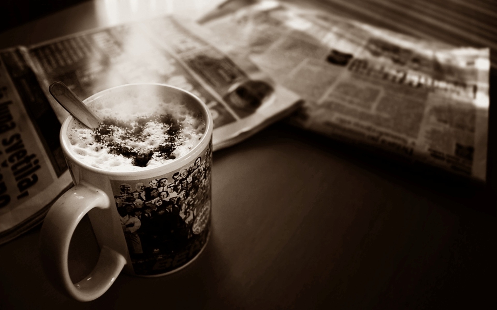 3d обои Утро начинается с кофе из любимой кружки и газеты  сердечки # 79786
