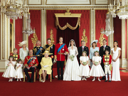 3d обои Королевская семья во дворце Кейт Мидлтон и Принц Уильям, Принц Чарльз, королева Елизавета II  интерьер