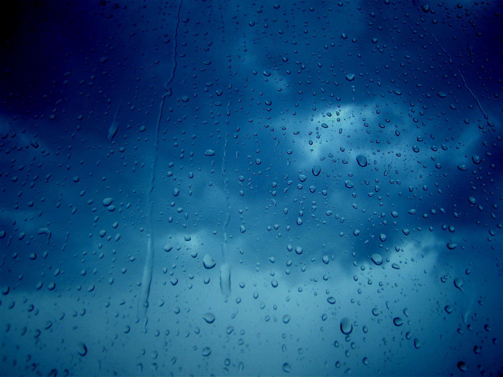 3d обои Капли дождя на стекле на фоне мрачного неба  дождь # 34467