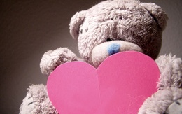 3d обои Мишка Teddy с розовым сердечком в лапках  игрушки