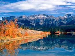 3d обои Осень в горах на озере  вода