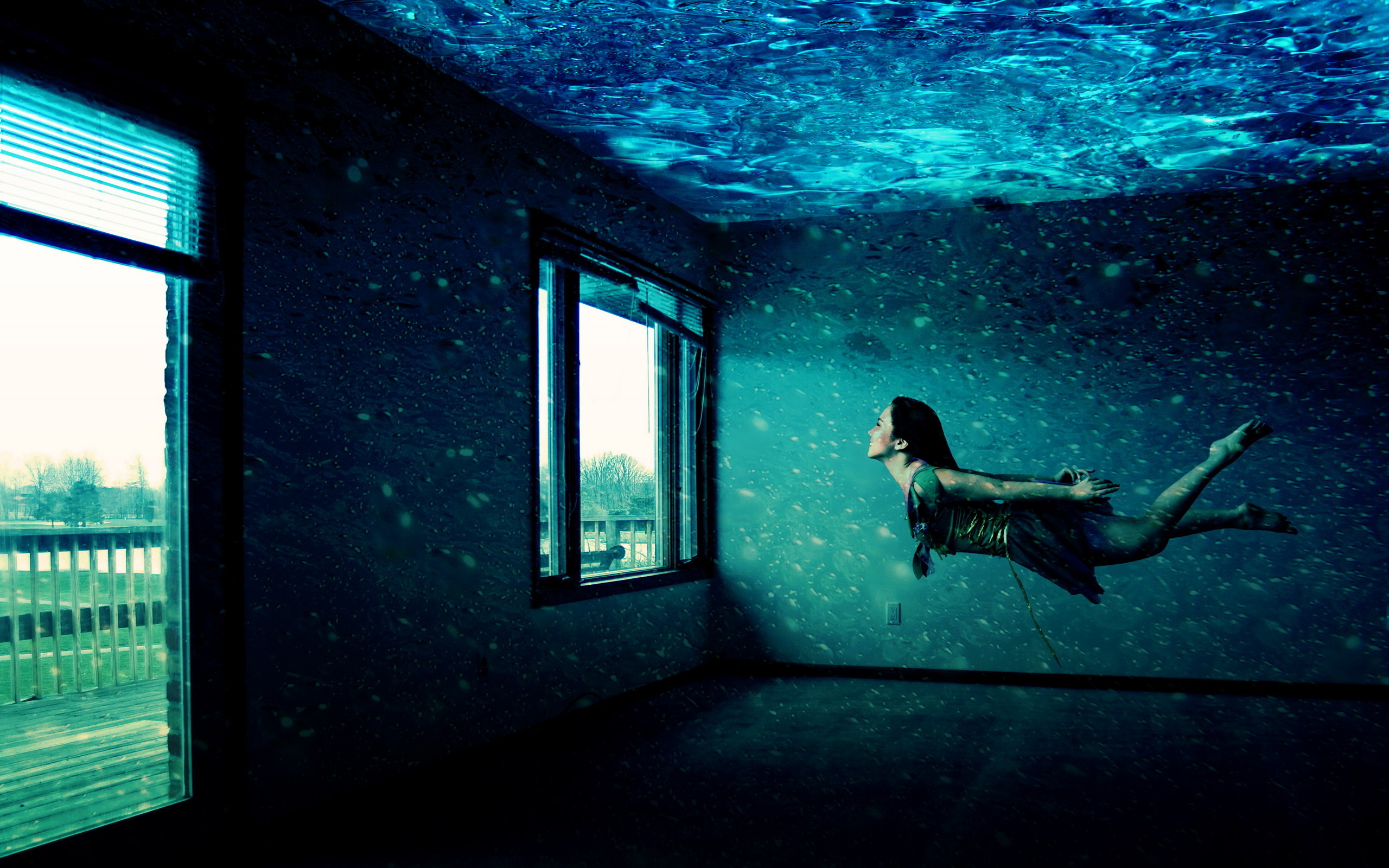 3d обои Комнату затопило водой, девушка хочет выплыть через окна  сюрреализм # 82176