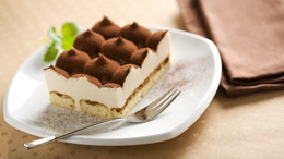 3d обои Тортик посыпанный шоколадом на десерт  листья