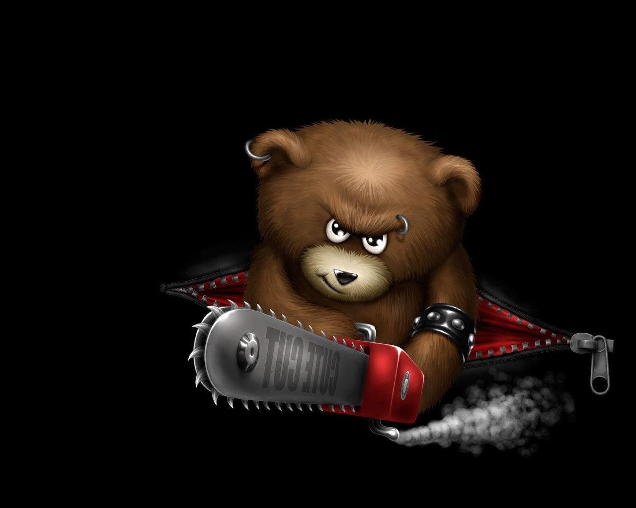 3d обои Крутой медведь металлист с пирсингом и бензопилой смотрит угрожающим взглядом (Cute cut)  милитари # 53430