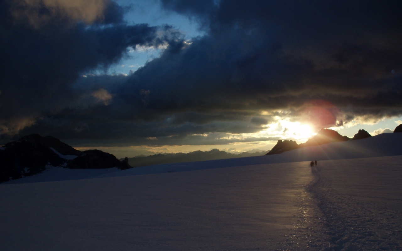 3d обои Группа людей движется по леднику навстречу солнцу  солнце # 81557