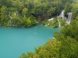 3d обои Вид сверху на множество небольших водопадов  вода