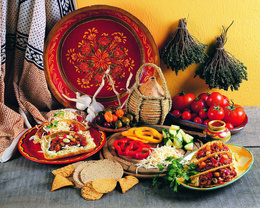 3d обои Приправы и овощи из мексиканской кухни в национальной посуде  1280х1024