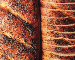 3d обои Две одинаковых булки хлеба: целая и нарезанная  текстуры