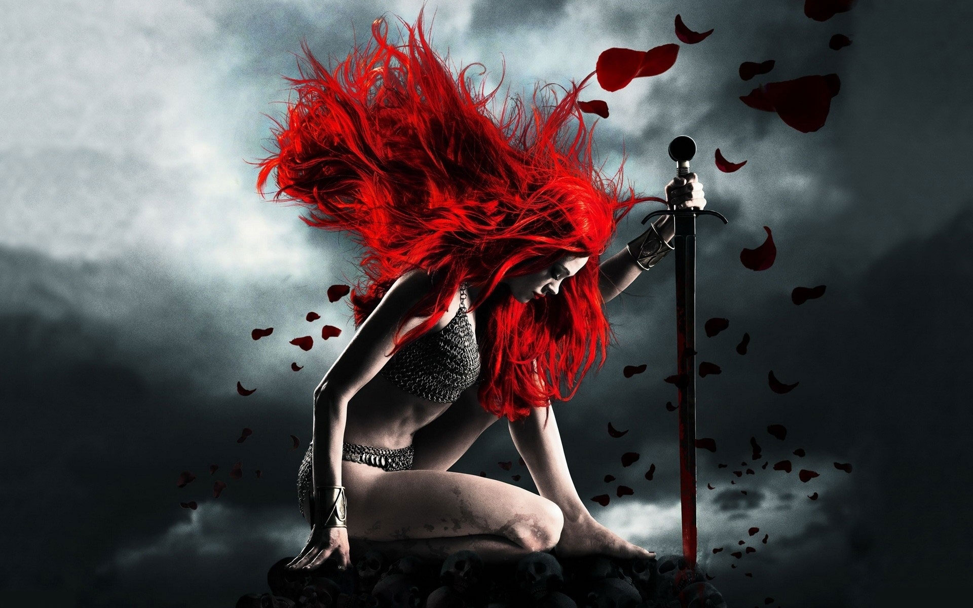 3d обои Вооружённая мечом девушка с ярко красными волосами  милитари # 53439