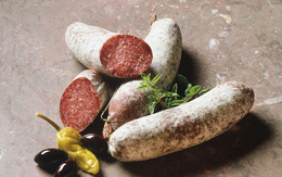 3d обои Сырокопчённая колбаса с базиликом, маслинами и острым перчиком  еда