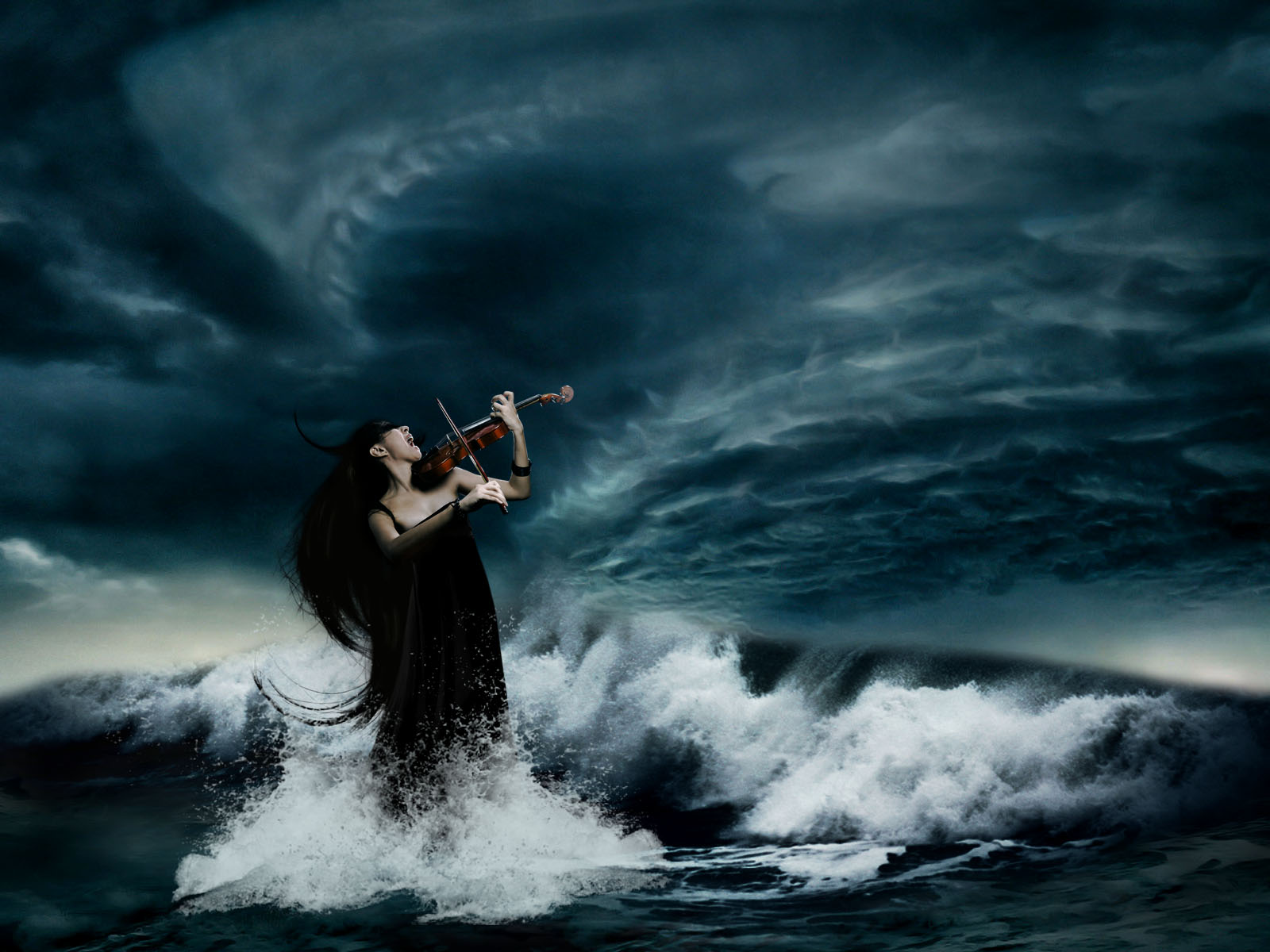 3d обои Девушка в волнах играет на скрипке  море # 55739