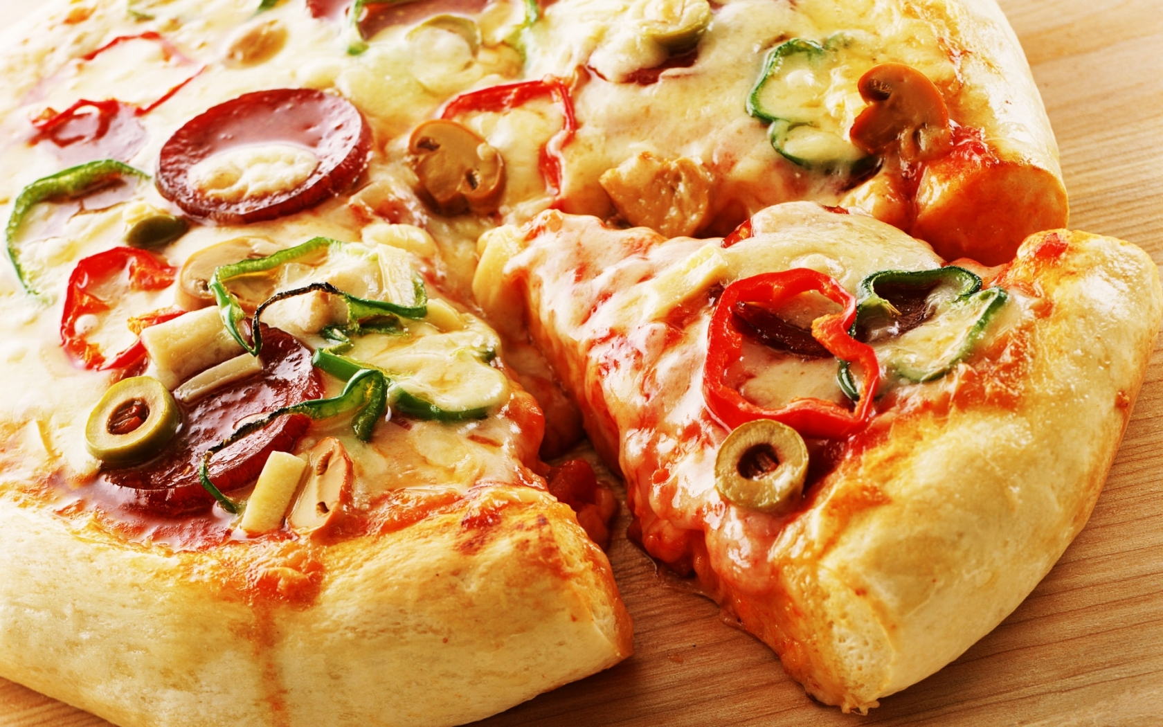 3d обои Пицца с салями и болгарским перцем  еда # 36246